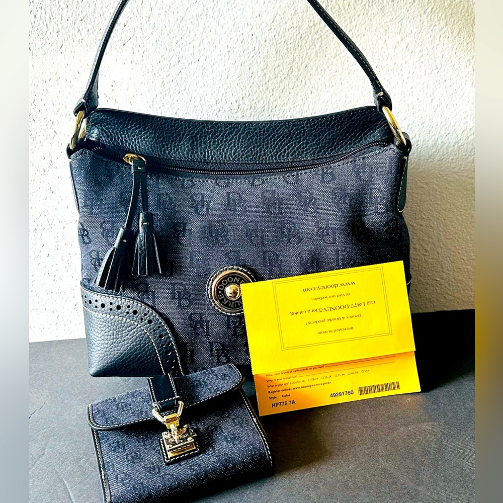 Dooney & Bourke Shoulder Bag w/ Matching Purse New Registration Card Nos Match